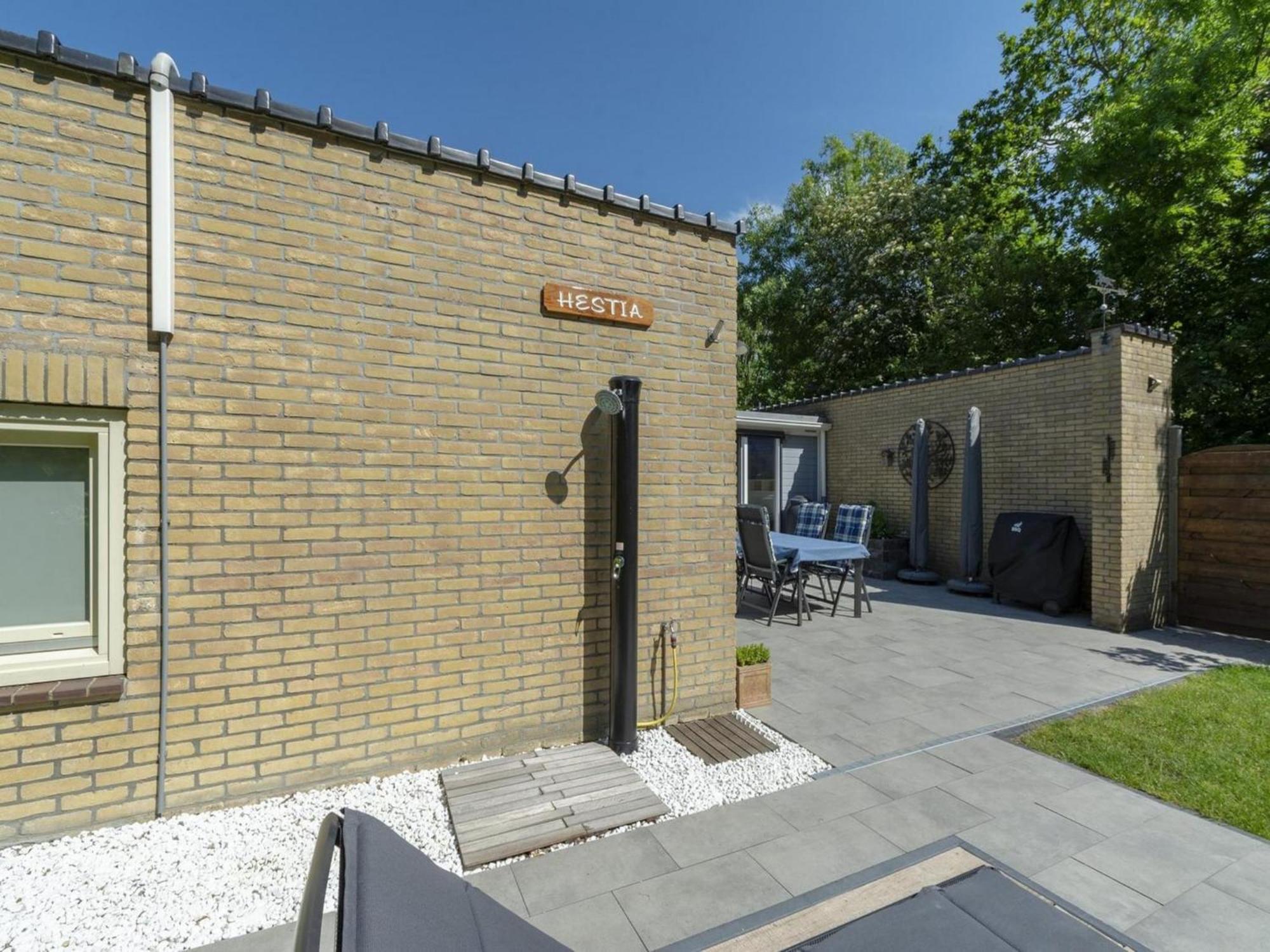 Stylish Bungalow With A Large Garden Sint Maartensvlotbrug Exterior photo
